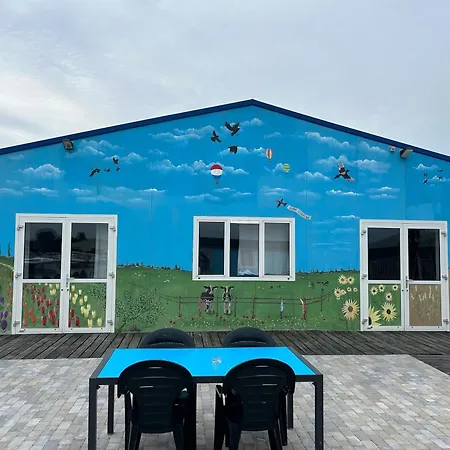 Island Sleeping 船屋 *